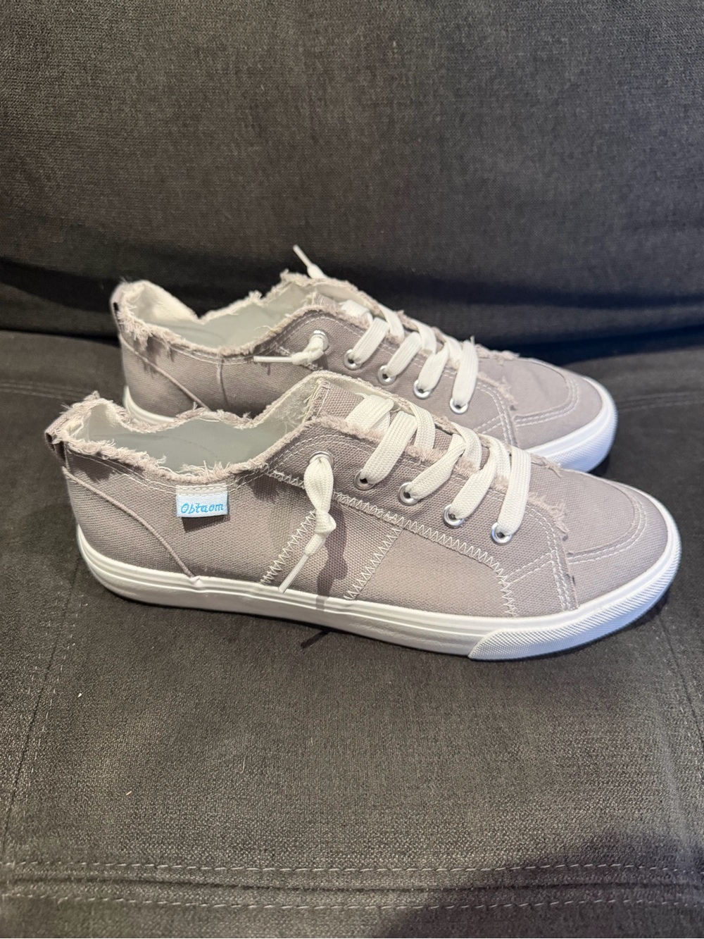 Obtaom Women’s Slip On Distressed Gray Fashion Sneakers Size 9 M US